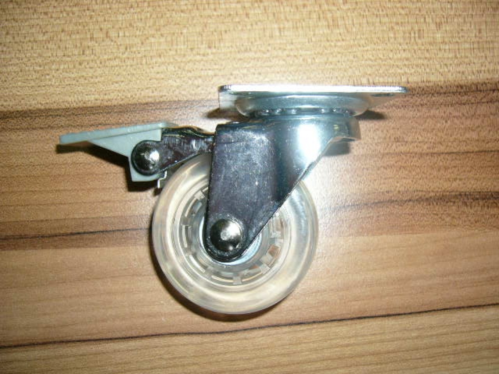 Bútó görgõ transparent  fékes