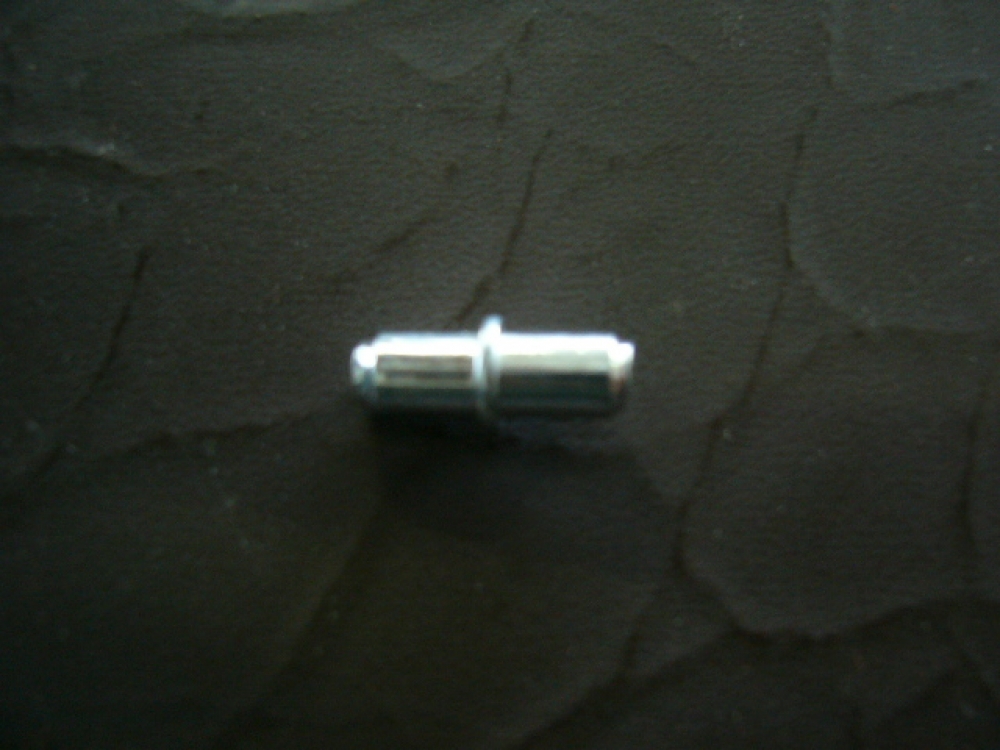 Csapos polctartó 50db