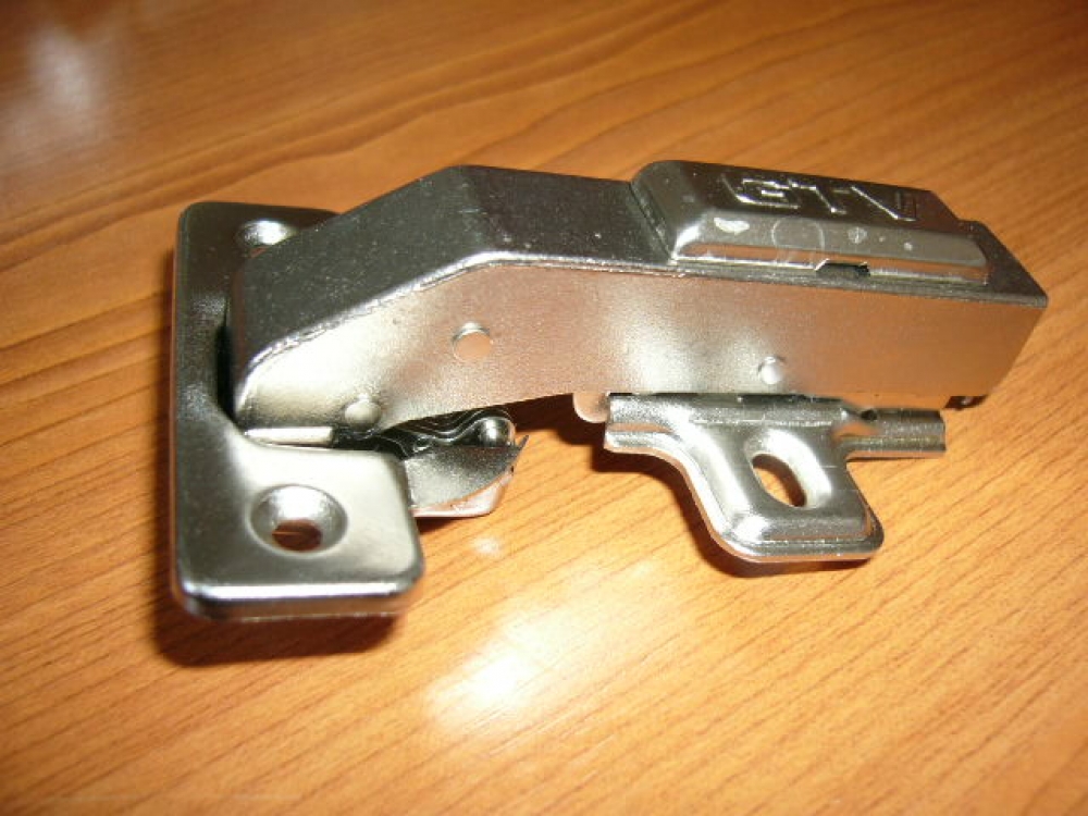 GTV csillapítós pillér pánt