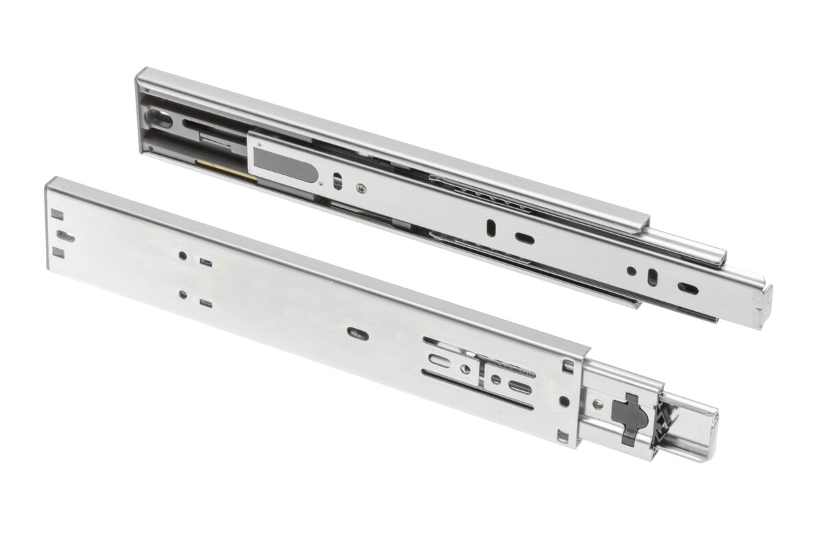 Teljesen kihúzható önbehúzós fióksín 45/400mm